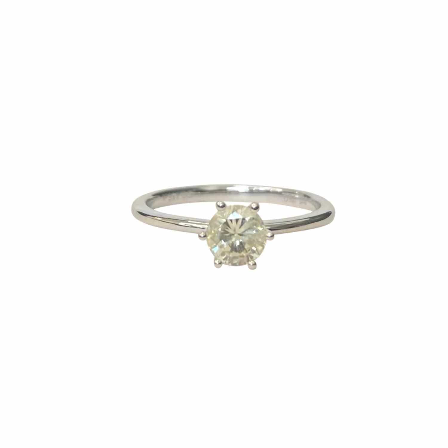 EVELYNE-M 52 SOLITAIRE | Diamond Yellow/White - Ring - 18 Karat Whitegold (ONE OF A KIND)