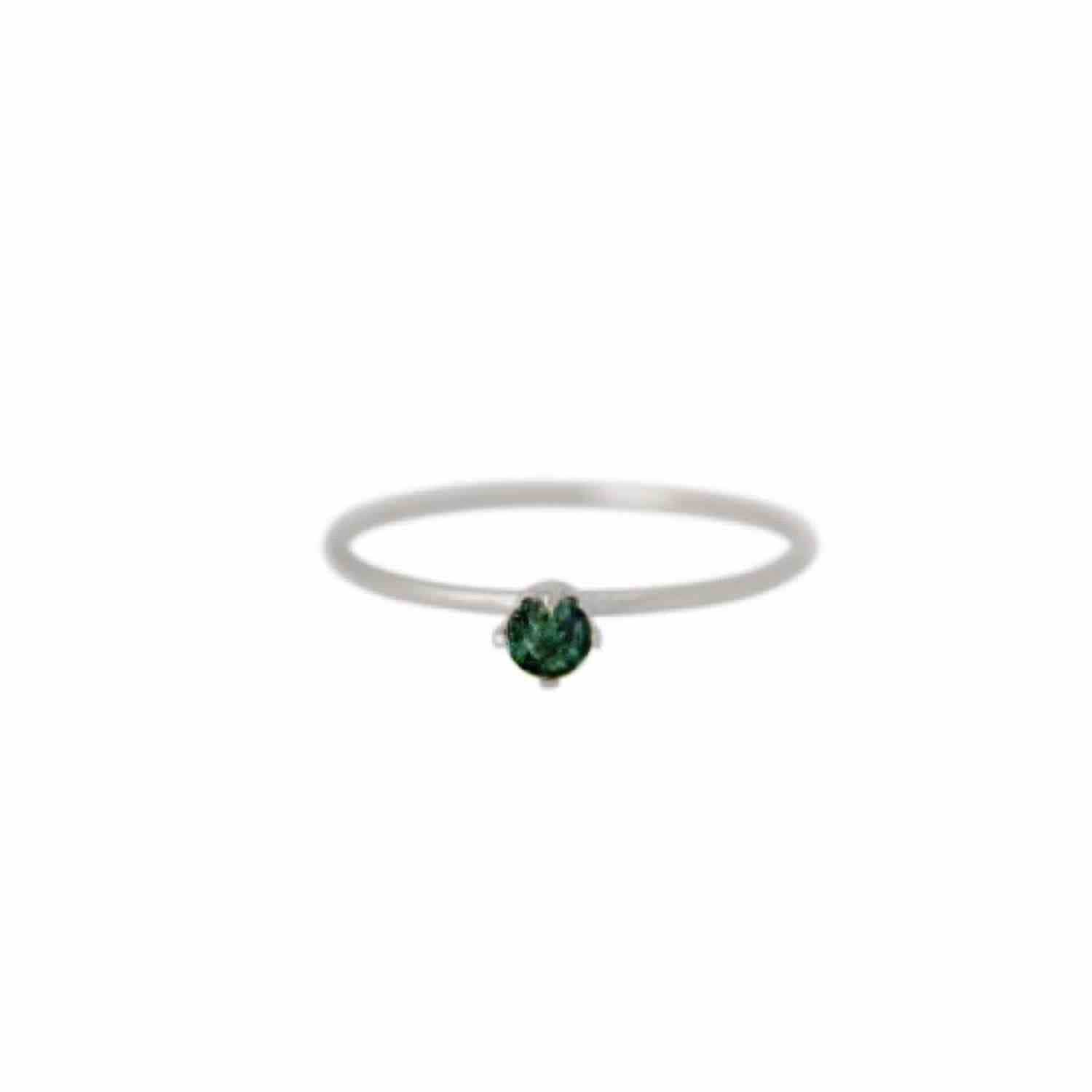 EVELYNE-M SOLITAIRE | Emerald (S) - Ring - Silver