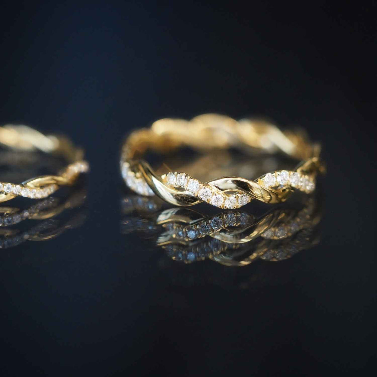 EVELYNE-M SOPHIE | Twist Diamond White Signature - Ring - 18 Karat Gold