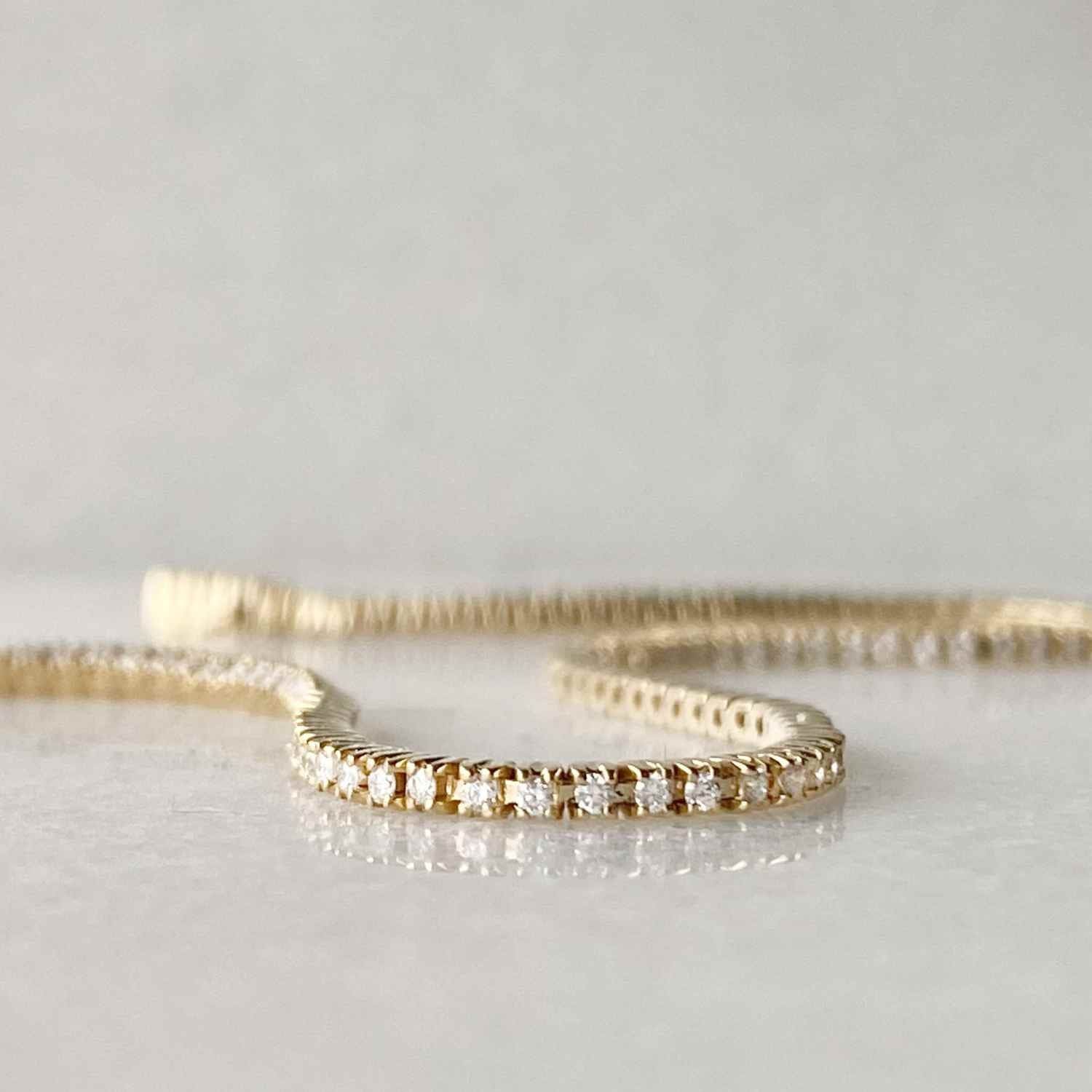 EVELYNE-M STRIPES&JOIST | Bar Infinity (1.2) Diamond White - Bracelet - 18 Karat Gold