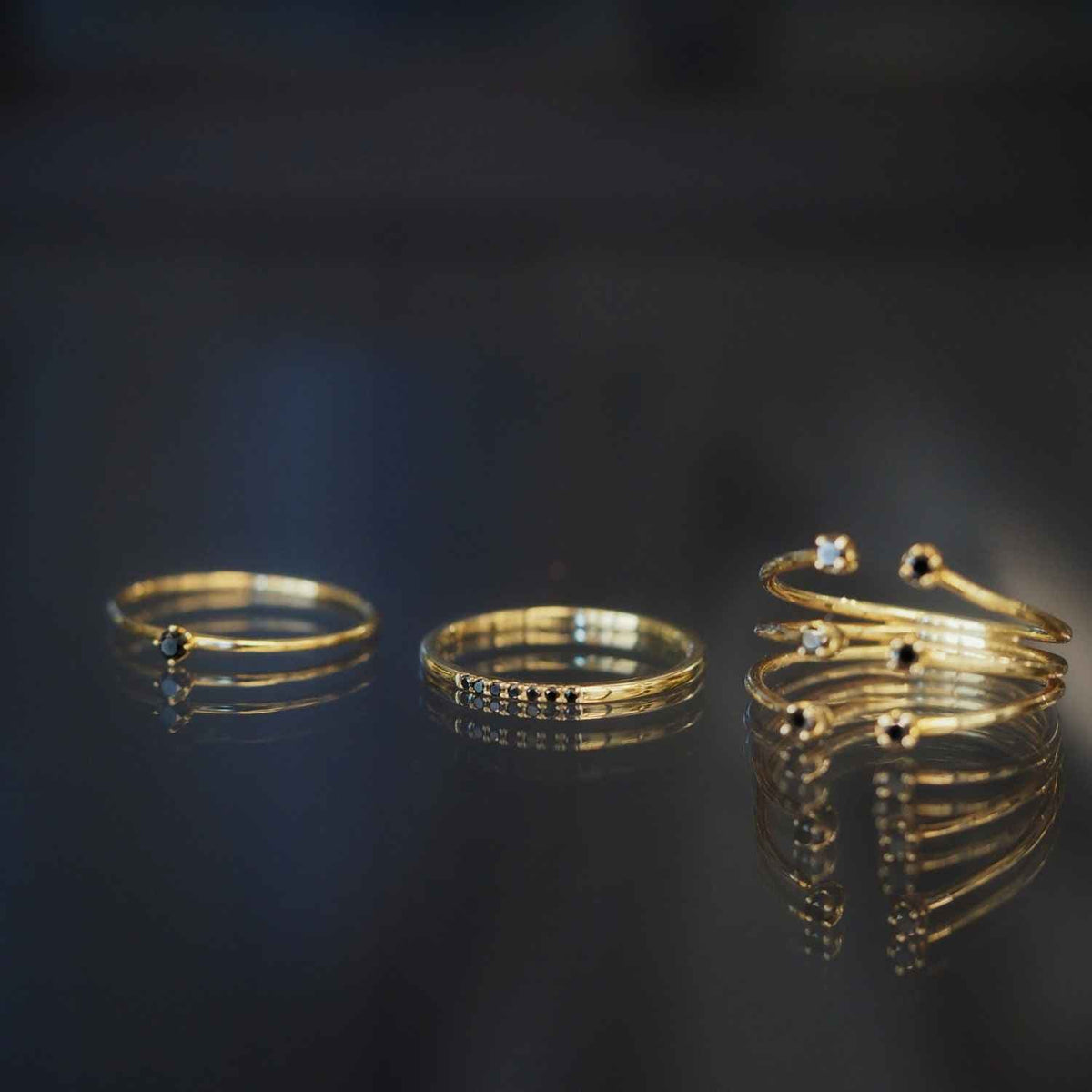 EVELYNE-M STRIPES&amp;JOIST | Bar Seven Diamond Black (1.0) - Ring - 18 Karat Gold