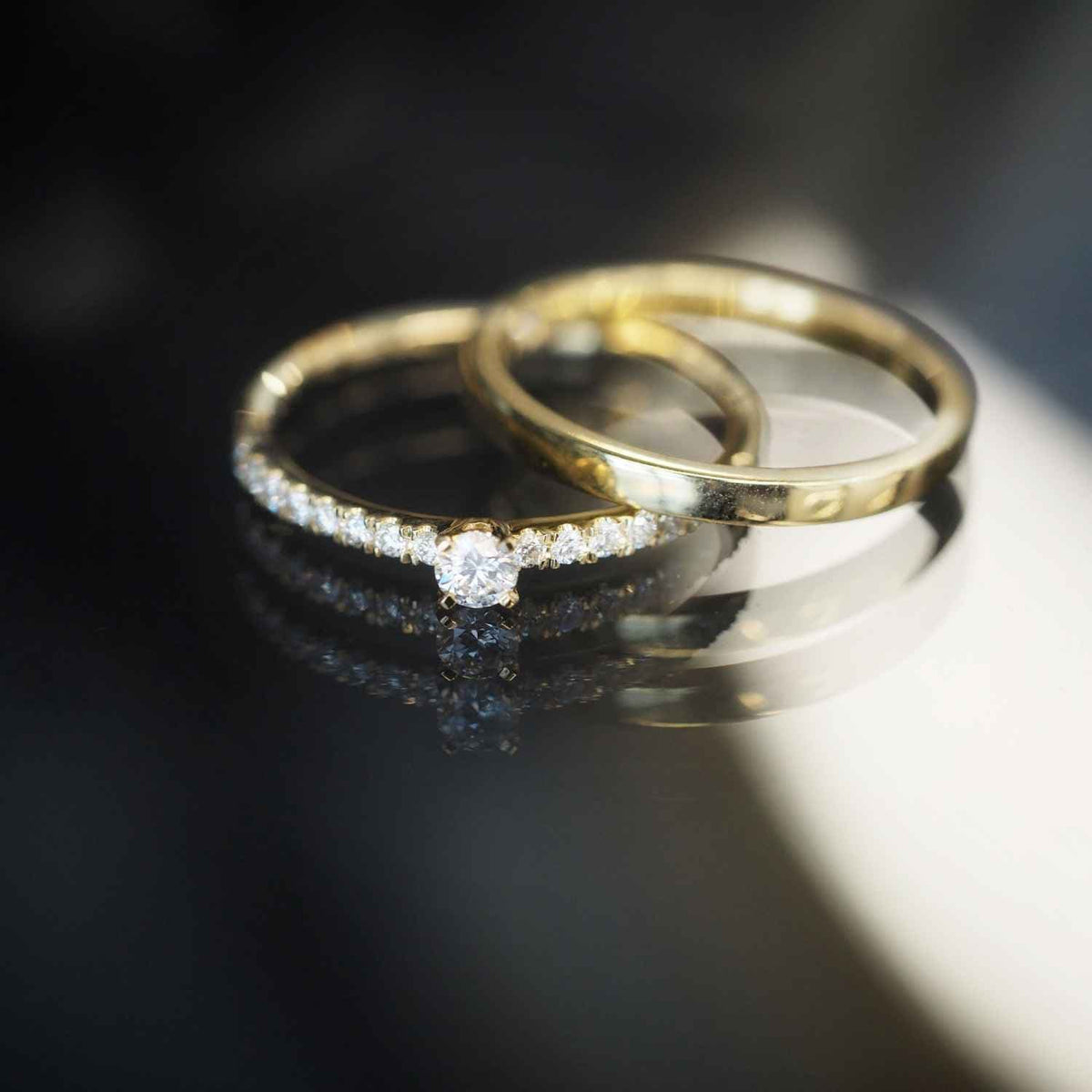 EVELYNE-M STRIPES&amp;JOIST | Bar Solitaire Diamond White - Ring - 18 Karat Gold