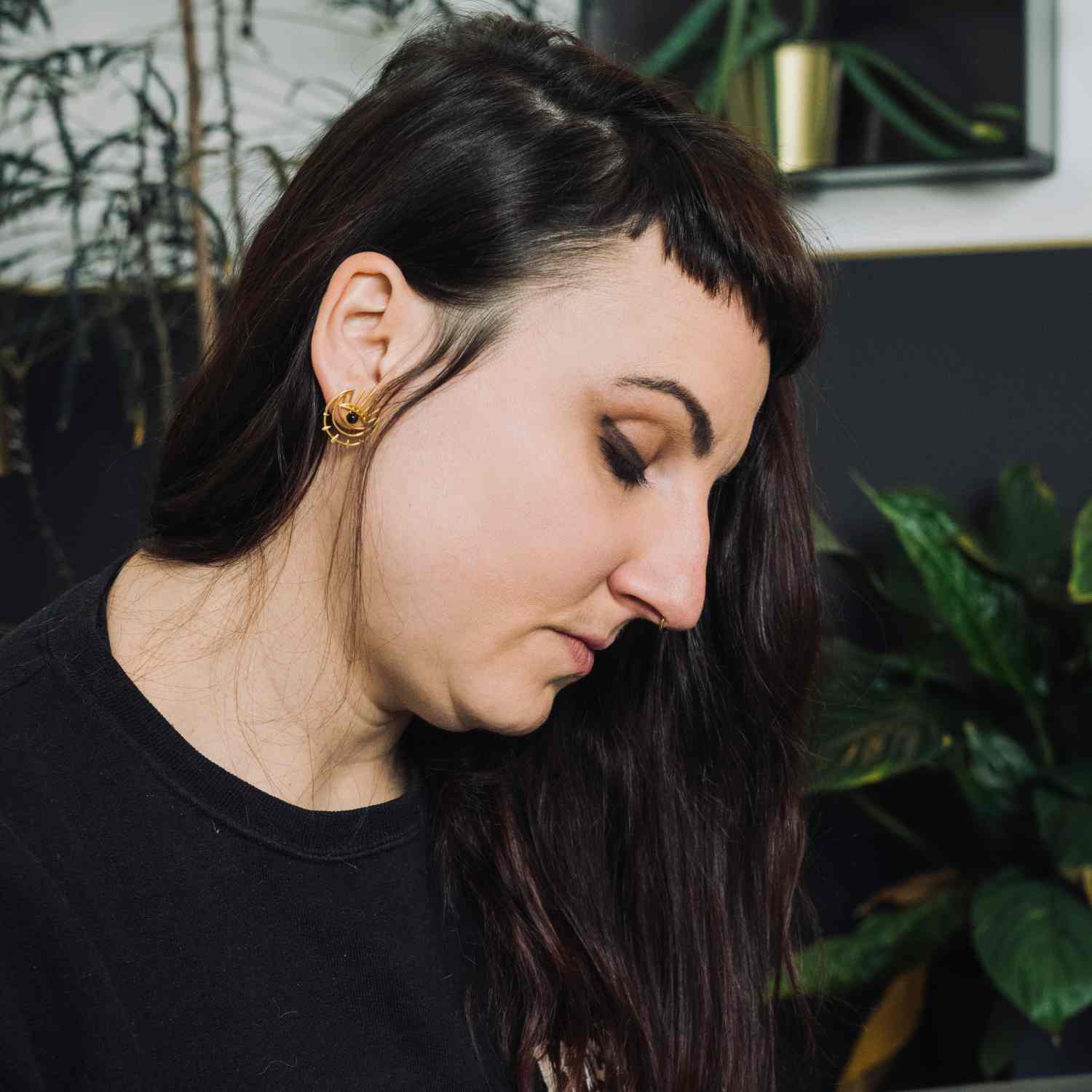 EVELYNE-M THIRD EYE | Grow Black Onyx - Stud Earring - Gold