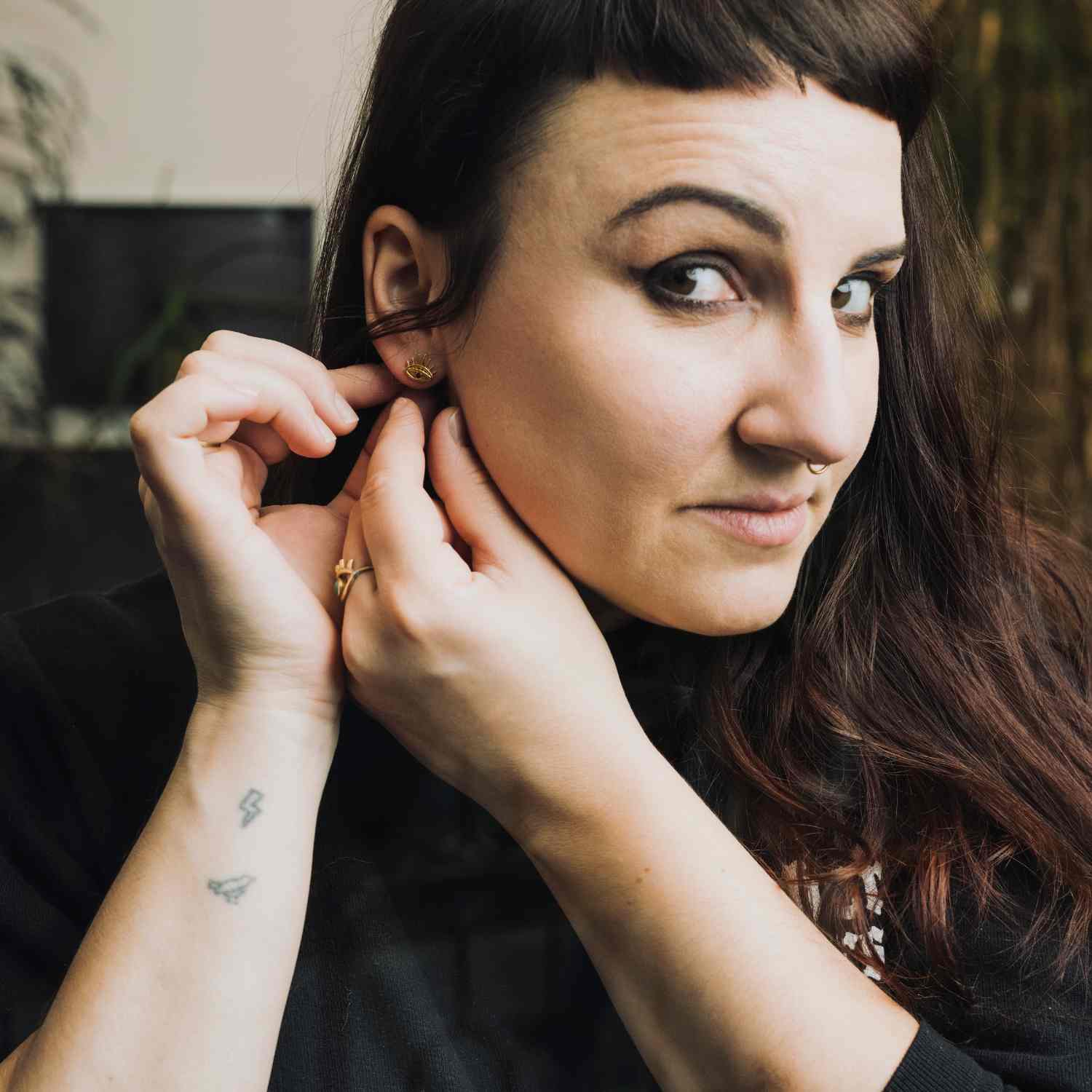 EVELYNE-M THIRD EYE | Small Black Onyx - Stud Earring - Gold