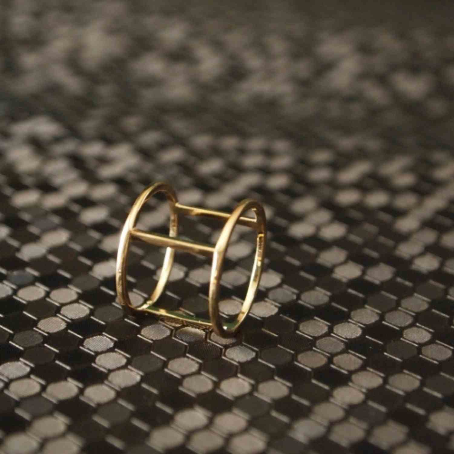 EVELYNE-M TRINITY | Cage - Ring - Gold